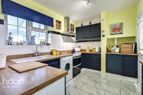 3 bedroom detached bungalow for sale, Point Clear Road, Clacton-On-Sea