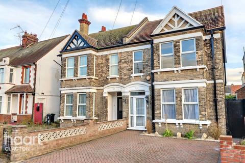 5 bedroom semi-detached house for sale, Hayes Road, Clacton-On-Sea