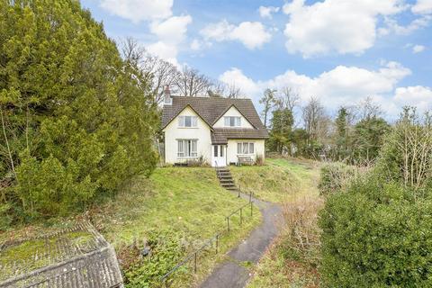 3 bedroom detached house for sale, Tupwood Lane, Caterham CR3