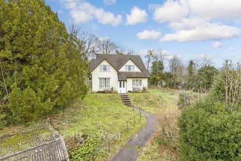 3 bedroom detached house for sale, Tupwood Lane, Caterham CR3