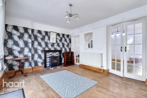 2 bedroom semi-detached bungalow for sale, Holland Road, Clacton-On-Sea
