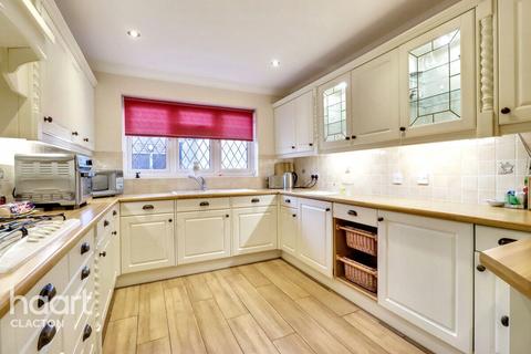 3 bedroom detached bungalow for sale, Abbigail Gardens, Clacton-On-Sea