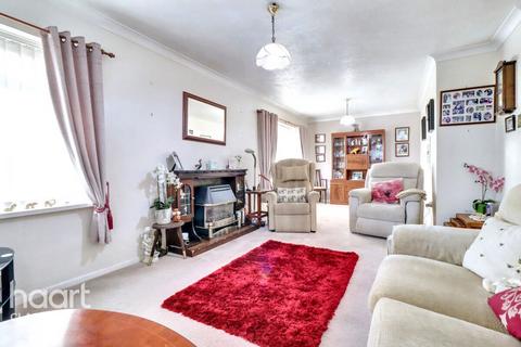 2 bedroom detached bungalow for sale, Nightingale Way, Clacton-On-Sea