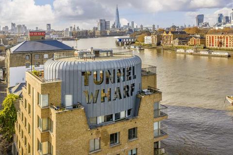 undefined, Rotherhithe Street, London SE16