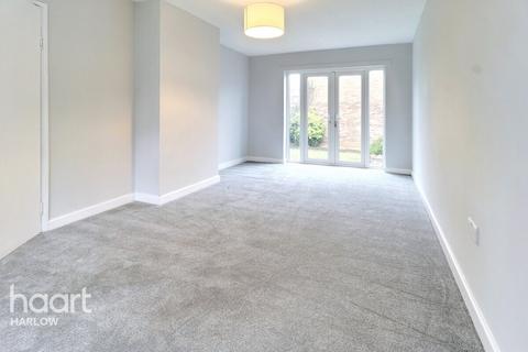 4 bedroom end of terrace house for sale, Little Grove Field, Harlow