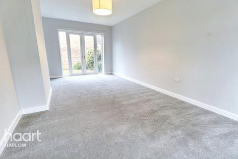 4 bedroom end of terrace house for sale, Little Grove Field, Harlow