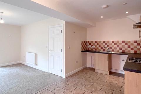 3 bedroom maisonette to rent, Temple Street, Llandrindod Wells, LD1
