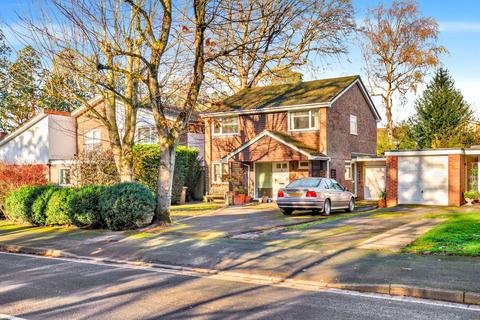 4 bedroom detached house for sale, Cumberland Road, Camberley