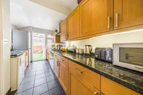 4 bedroom terraced house for sale, Clock House Road, Beckenham, BR3
