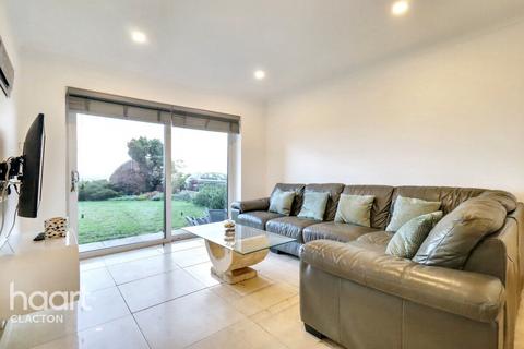 undefined, Marine Parade East, Clacton-On-Sea