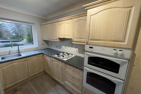 2 bedroom flat for sale, Northenden Road, Sale