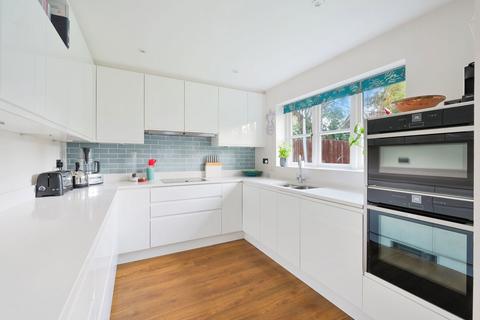 4 bedroom detached house for sale, Greshams Way, Edenbridge TN8