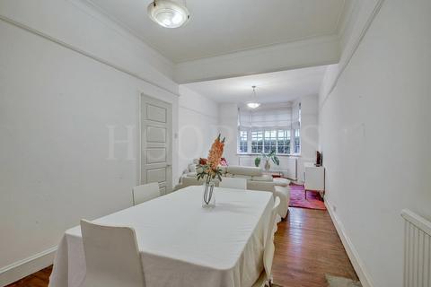 undefined, Essex Road, London, NW10