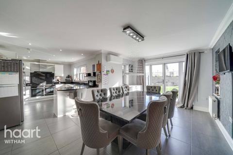 Granville Close, Great Braxted