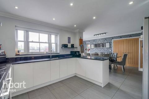 5 bedroom detached house for sale, Granville Close, Great Braxted