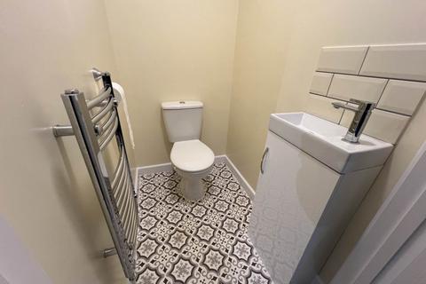 2 bedroom house to rent, Kendrick Close, Westbury, Wiltshire