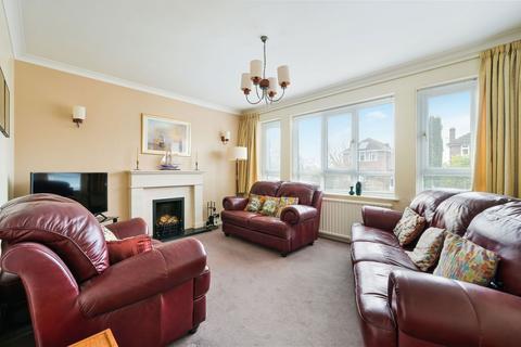 4 bedroom detached house for sale, Orchard Way, Hurst Green RH8