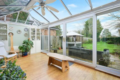 4 bedroom detached house for sale, Orchard Way, Hurst Green RH8