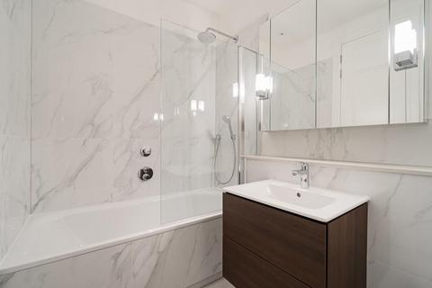2 bedroom flat to rent, Ennismore Gardens, Knightsbridge, London, SW7