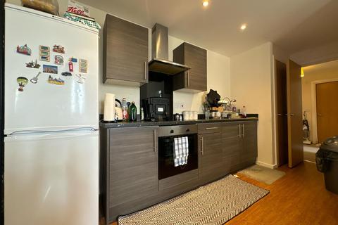 2 bedroom flat to rent, 73 Seymour Grove, Manchester M16