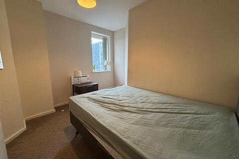 2 bedroom flat to rent, 73 Seymour Grove, Manchester M16