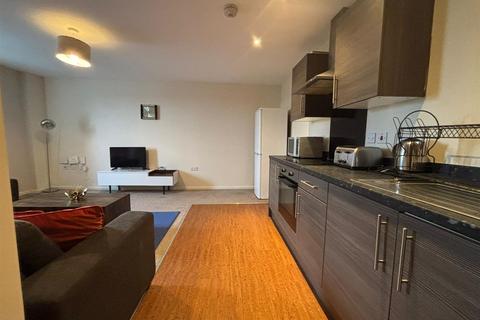 2 bedroom flat to rent, 73 Seymour Grove, Manchester M16
