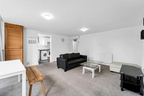 2 bedroom flat to rent, Leopold Road, London W5