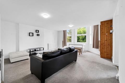 2 bedroom flat to rent, Leopold Road, London W5