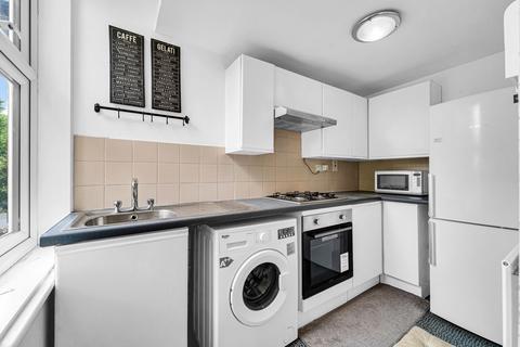 2 bedroom flat to rent, Leopold Road, London W5