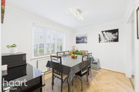 Tiberius Gardens, Witham