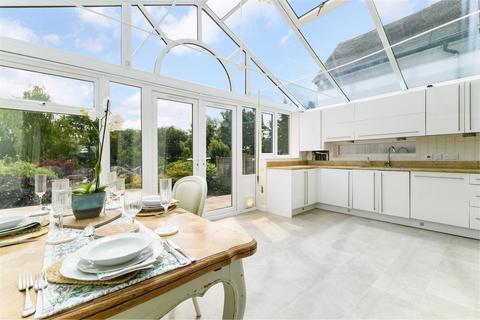 3 bedroom semi-detached house for sale, Brook Road, Merstham RH1