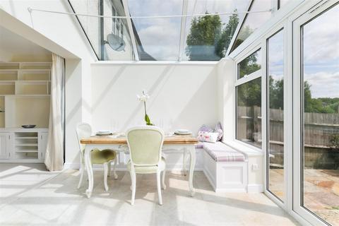 3 bedroom semi-detached house for sale, Brook Road, Merstham RH1