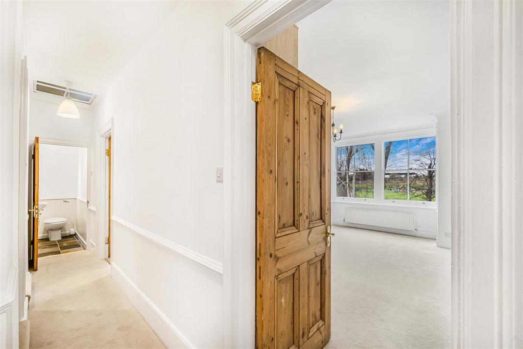 Bedroom/landing