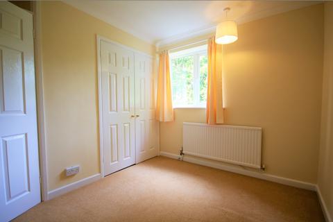 2 bedroom flat to rent, Gable End, Farnborough GU14