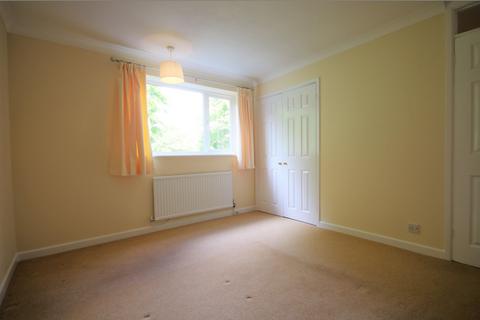 2 bedroom flat to rent, Gable End, Farnborough GU14