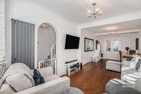 3 bedroom semi-detached house for sale, Caterham Avenue, Clayhall, IG5