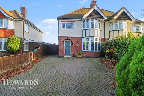 3 bedroom semi-detached house for sale, Lawn Avenue, Great Yarmouth