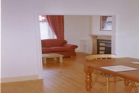 2 bedroom terraced house to rent, Western Street, Swansea, SA1
