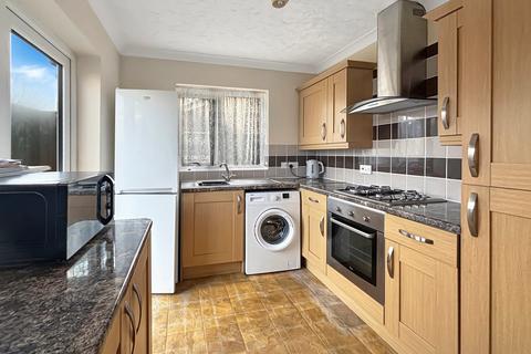2 bedroom semi-detached bungalow for sale, Paddock Way, Wivenhoe, Colchester, CO7