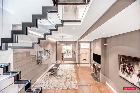 4 bedroom terraced house to rent, Princes Mews, Bayswater, London, W2