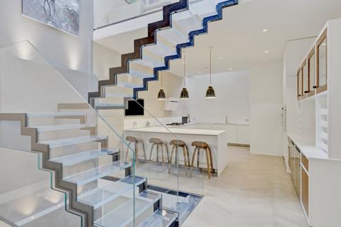 4 bedroom terraced house to rent, Princes Mews, Bayswater, London, W2