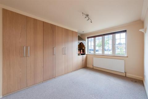 undefined, Oakwood Crescent, Winchmore Hill, London