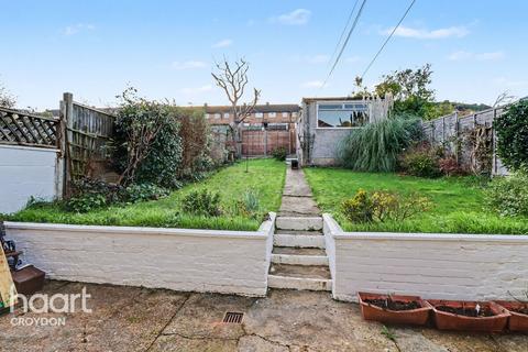 4 bedroom semi-detached house for sale, Salcot Crescent, Croydon