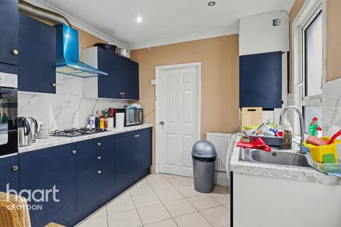 3 bedroom detached house for sale, Clarendon Road, Croydon