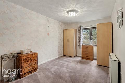 undefined, South Park Hill Road, South Croydon