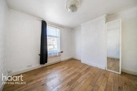 2 bedroom semi-detached house for sale, Whitehorse Lane, London