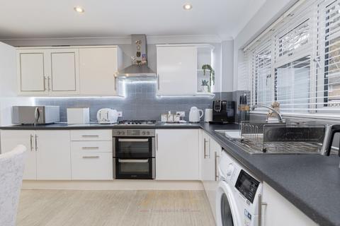 undefined, Lancaster Close, Crawley RH10