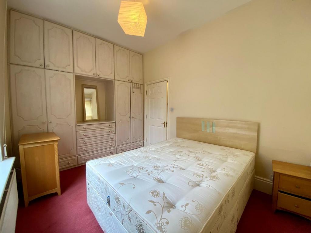 Bedroom 1.jpeg