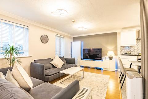 2 bedroom apartment to rent, Walsingham Close, Hertfordshire AL10