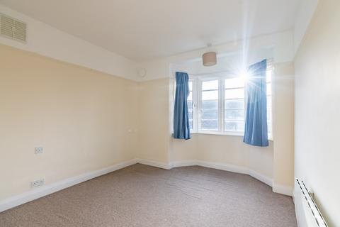 2 bedroom apartment to rent, Abbey Court, St Albans AL1